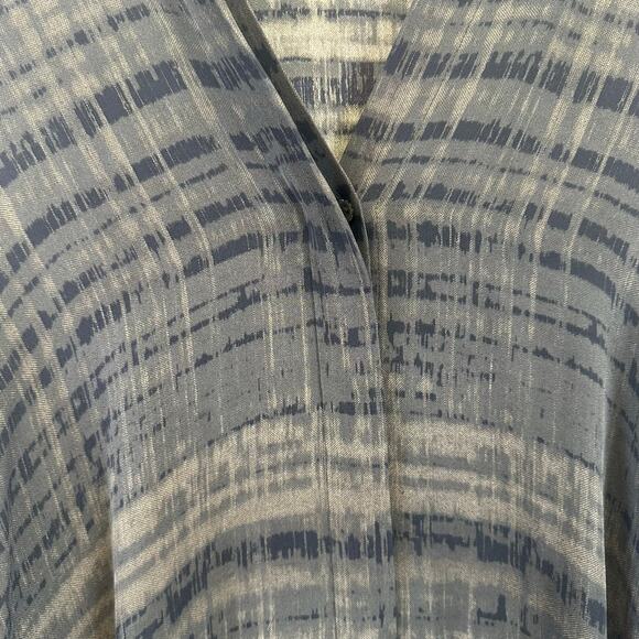 Vince 100% Silk Long Sleeve Button Front Brown Striped Tunic Blouse Womens XS - Picture 8 of 16